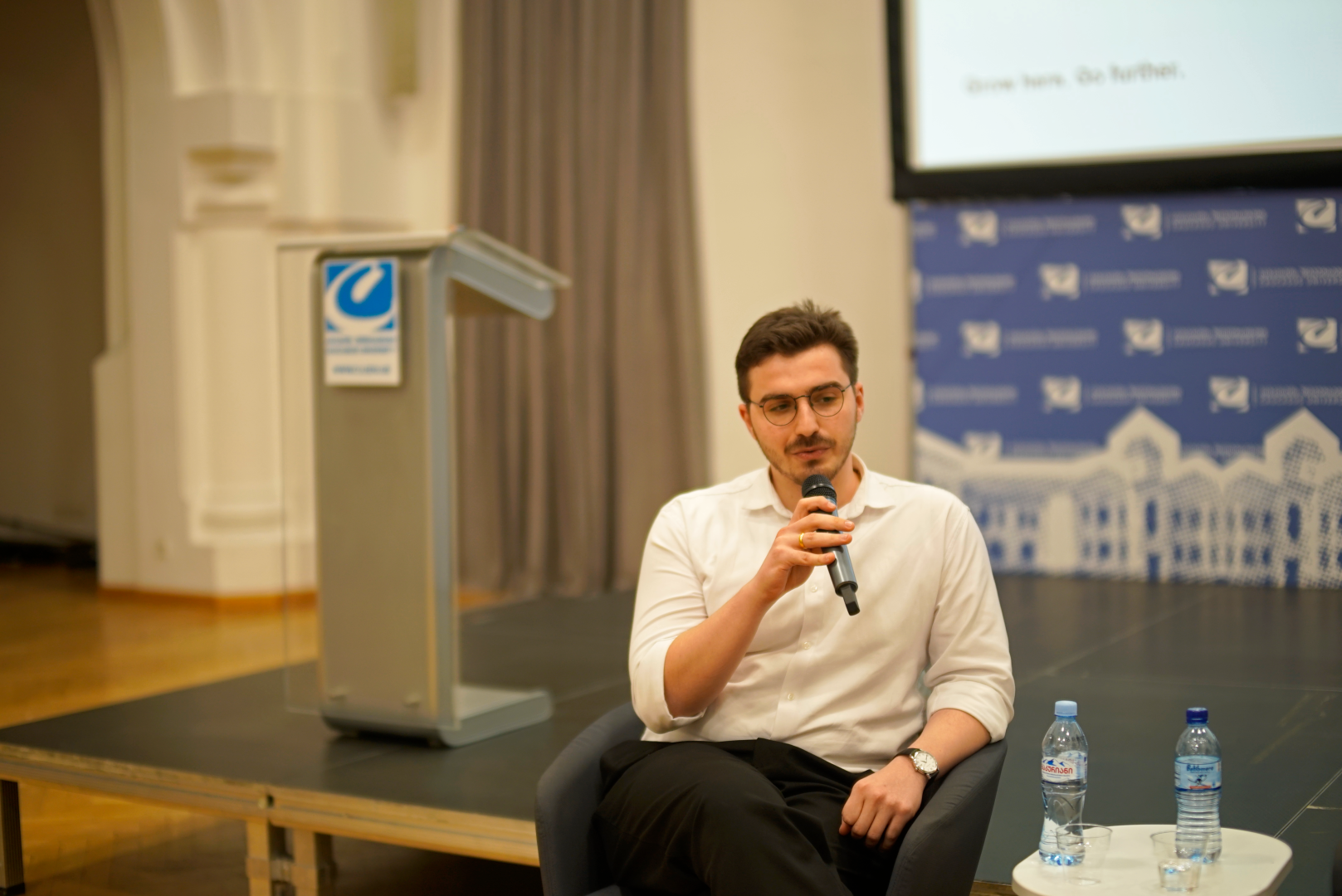 შეხვედრა აუდიტორული კომპანია PwC-ის წარმომადგენლებთან