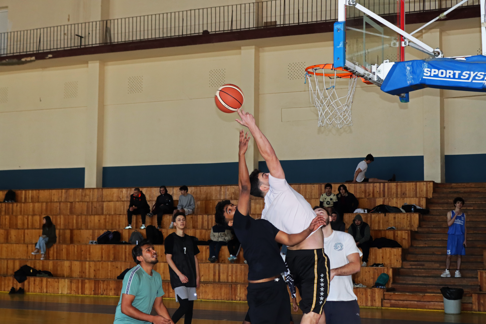 CU-ის კალათბურთის ჩემპიონატი