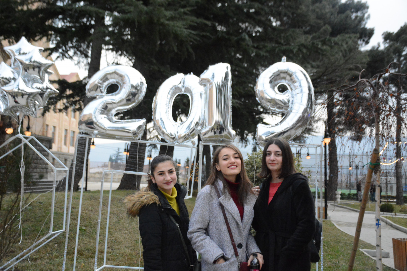 სტუდენტური წვეულება კავკასიის უნივერსიტეტში