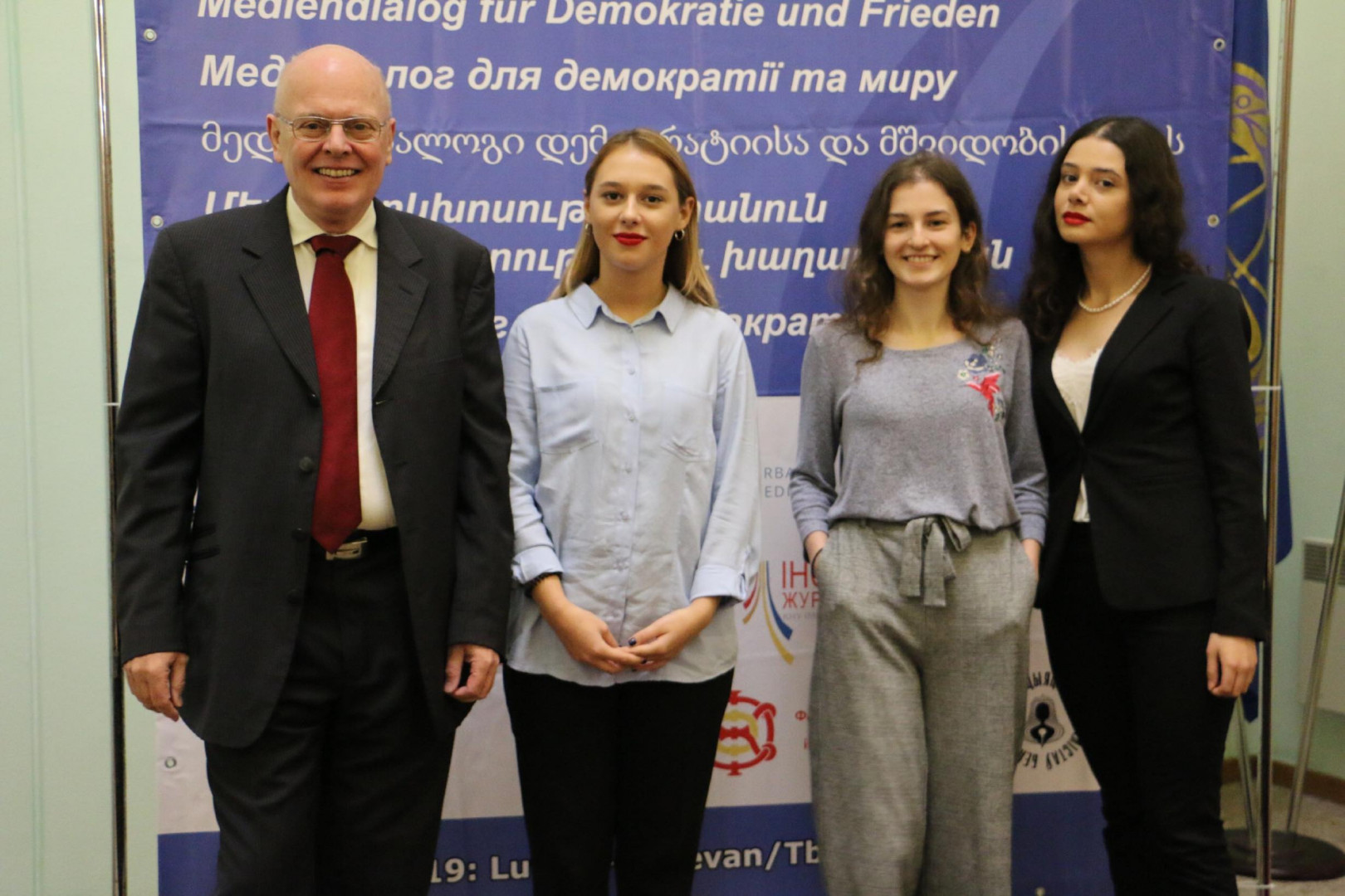 მედია დიალოგი დემოკრატიისა და მშვიდობისათვის - პროექტის სამუშაო შეხვედრა