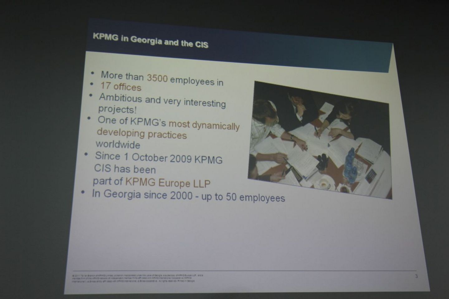 "KPMG"-ის წარმომადგენელები კავკასიის უნივერსიტეტში