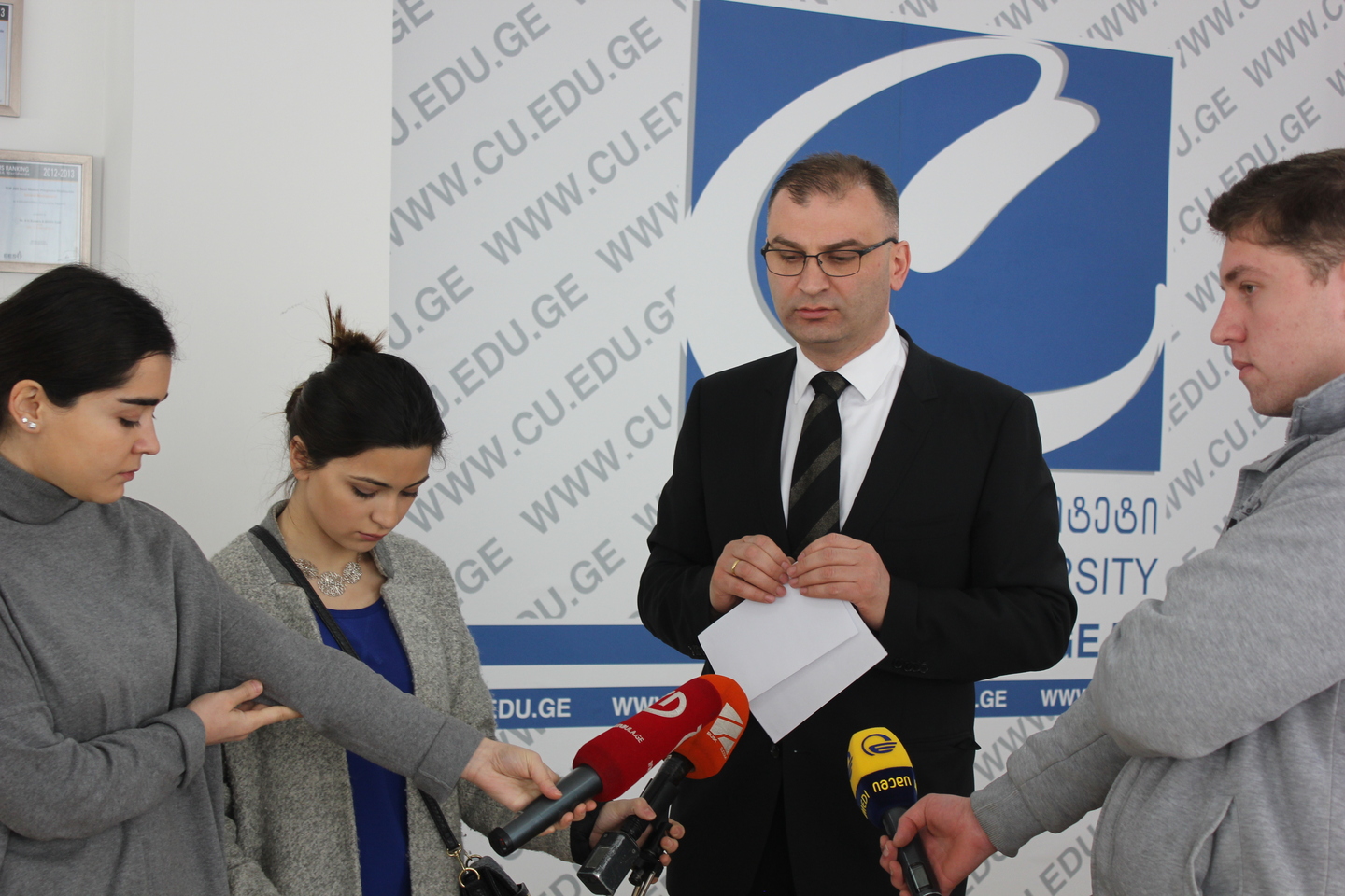 დახმარება მარიუპოლის ბავშვებს
