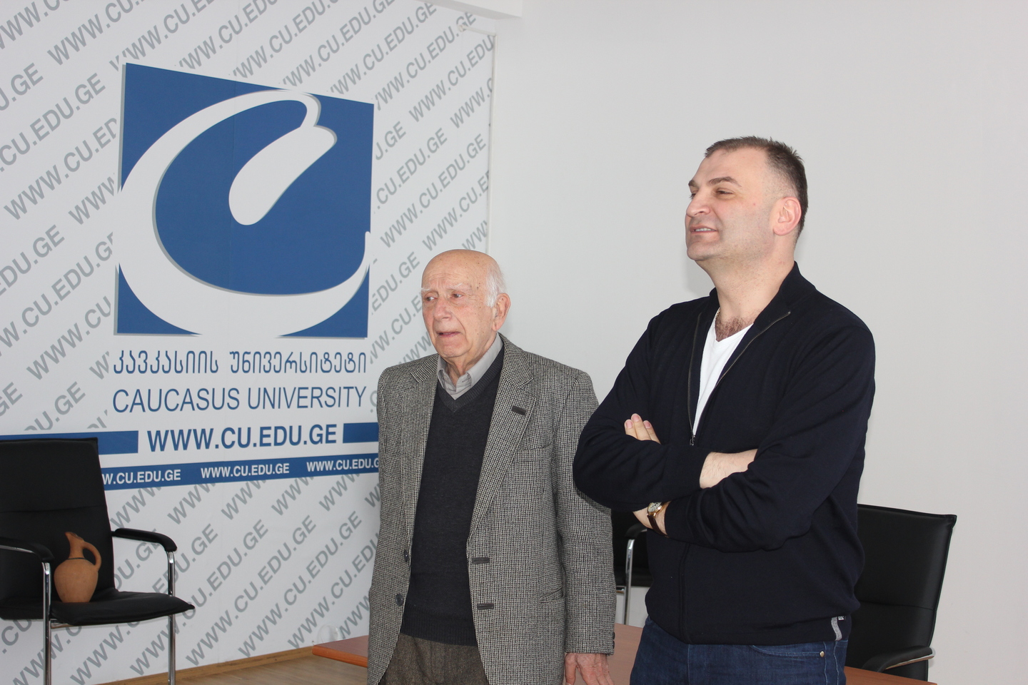 ლეო ანთაძის მონო სპექტაკლი კავკასიის უნივერსიტეტში