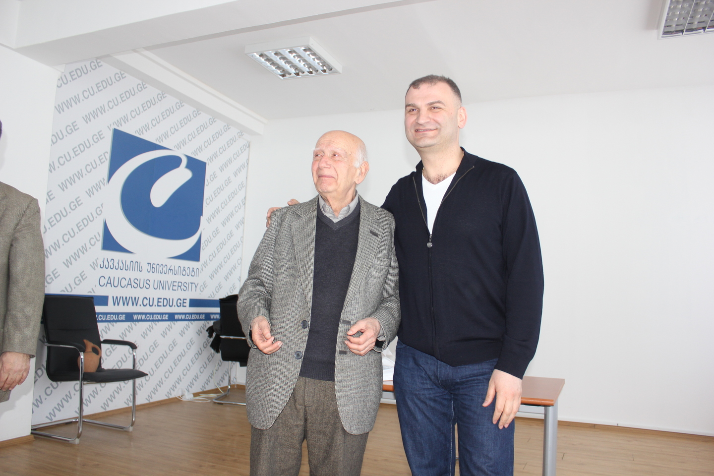 ლეო ანთაძის მონო სპექტაკლი კავკასიის უნივერსიტეტში